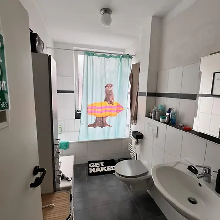2-zimmer-apartment In Hannover-suedstadt In U-bahn & Messenaehe * 하노버