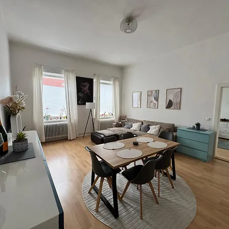 2-zimmer-apartment In Hannover-suedstadt In U-bahn & Messenaehe Daire *